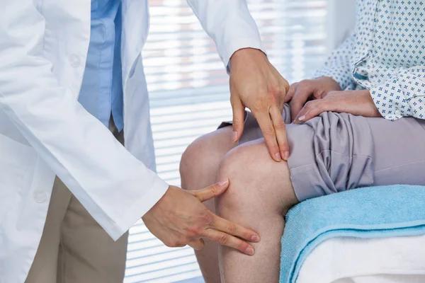 Houston knee doctor focused on long term knee pain relief