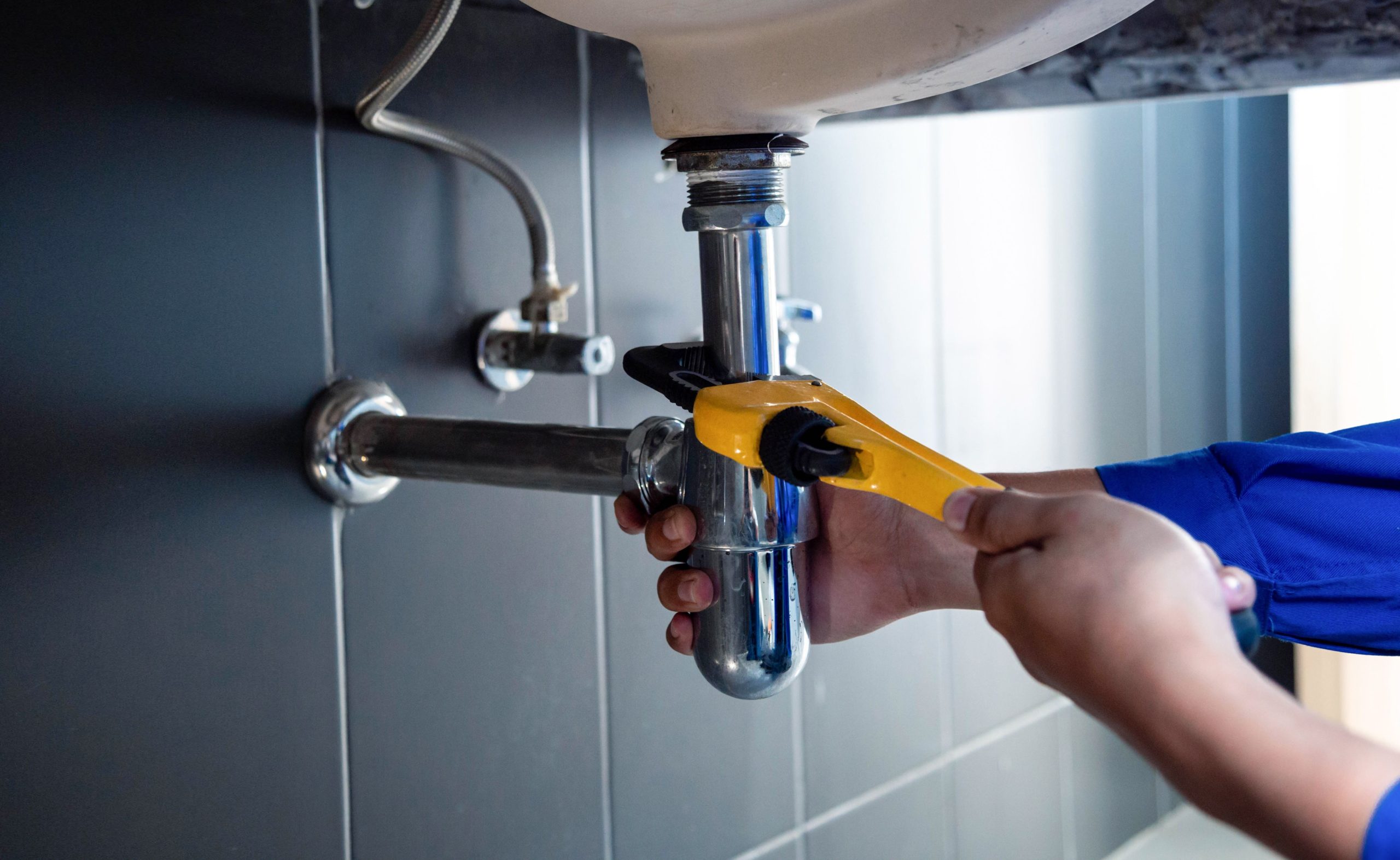 How an Oceanside plumber can solve your plumbing problems fast